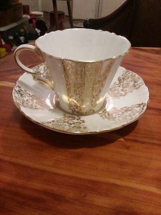Royal Standard Fine Bone China England Gold And White Tea Cup And Saucer