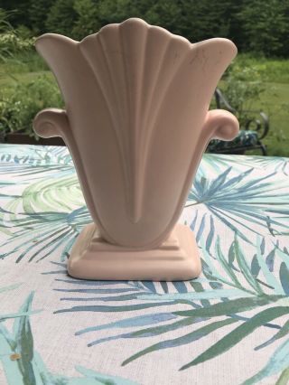 Red Wing 7.  5 " Fan Shape Vase 886 Pink Ext White Int