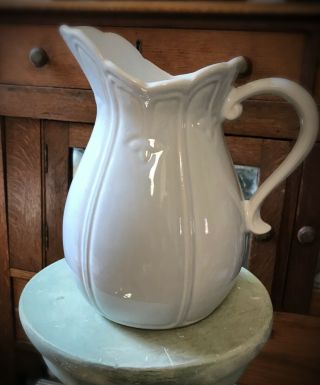 White Ceramic Mccoy Pottery Usa Water Tea Pitcher 7529 9.  25 " Tall