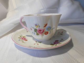 Vintage Shelley Bone China Demitasse Cup And Saucer Rose And Red Daisey (dainty)