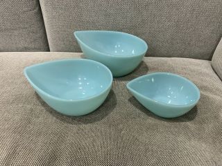 Vtg Fire King Delphite Blue Glass Set Of 3 Nesting Swedish Teardrop Mixing Bowls