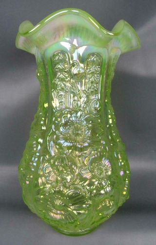 Fenton For Singleton Bailey Poppy Show Iridized Lime Green Opalescent Vase F014