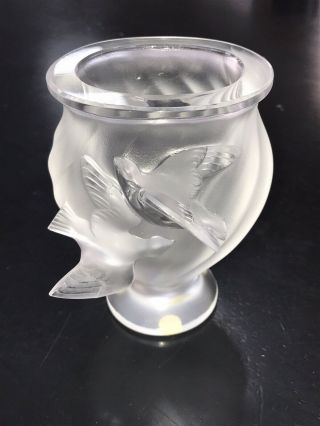 Lalique France Frosted Crystal " Rosine " Vase Flying Doves Birds 5 "
