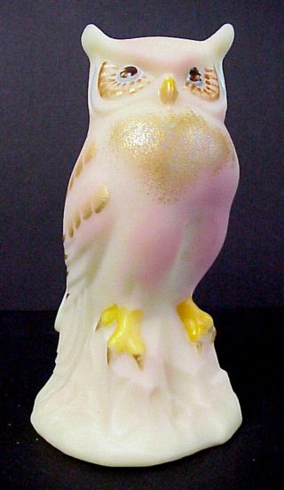 Fenton Glass Burmese Owl Limited Edition 532 Of 750 By Dane Fredrick