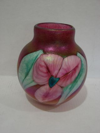 Robert Held Studio Art Glass Iridescent Pink Vase w/Flower,  Signed 3