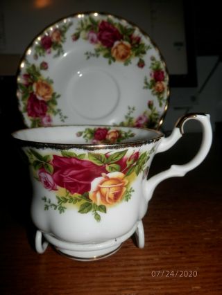 Royal Albert Old Country Roses Tea Cup And Saucer England Bone China