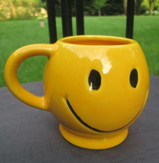 Vintage 1970s Mccoy Pottery Signed Smiley Face Sunshine Yellow Coffee Cup Mug