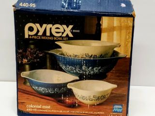 Vintage Pyrex " Colonial Mist " Blue & White Nesting Mixing Bowls
