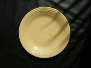 Vintage Fiesta Ware Lemon Yellow Dinner Plate.  10 1/2 