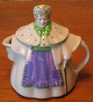 Vintage Shawnee Pottery Granny Ann Teapot With Purple Apron Made In U.  S.  A.