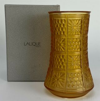 Signed Lalique France Crystal Frosted Amber Art Glass 5 1/4 " Flower Vase Nr Ncg