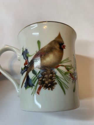 Lenox Winter Greetings Red Cardinals Carved Coffee Tea Mug Catherine Mcclung