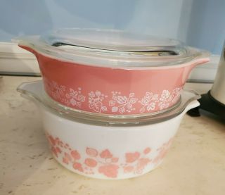 Vintage Pyrex Pink Gooseberry Casserole Dishes W/ Lids 471 1 Pt & 472 1 1/2 Pt