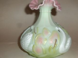 Fenton Qvc Lotus Mist/green Burmese Highlighted Swan Vase