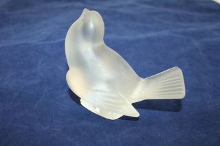 Lalique France Frosted Crystal Sparrow Bird Figurine 4.  5 " X 3.  5 " Sticker Signed