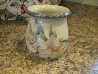 Home And Garden Party " Magnolia " 5 3/4 Inch Utensil Holder 2001 Euc