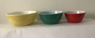 Pyrex - Vintage Primary Yellow Green & Red Mixing Bowls 402 403 404