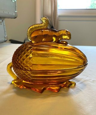 Vintage L.  E.  Smith Glass - Squirrel On Acorn Nut Amber Covered Candy Dish