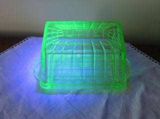 ANCHOR HOCKING BLOCK OPTIC GREEN DEPRESSION GLASS BUTTER DISH W/ LID 2