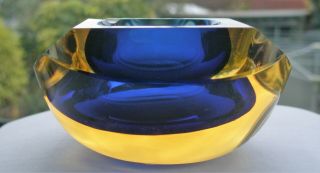 Murano Sommerso faceted glass space age blue/ yellow ash tray (art glass) UV glow 2