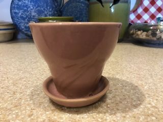 Vintage Usa Flower Pot,  It Is A Rose Pink With Leaves Arround,  Small