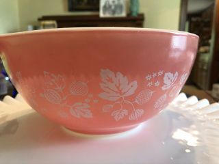 Pyrex 1.  5 Quart Pink Gooseberry Cinderella Nesting Bowl