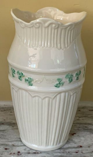 Belleek Co.  Cream Ivory Porcelain Shamrock Bud Vase 5.  5 " Fermanagh Ireland