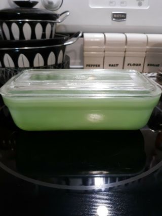 Very Good Con Vintage Fire King Jadeite Refrigerator Dish With Embossed Lid