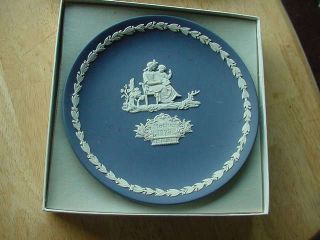 1975 Wedgewood Blue Jasperware Mother;s Day 6 1/2 Inch Plate
