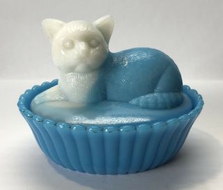 Vintage Westmoreland Milk Glass Blue White Cat Covered Candy Salt Butter Dish