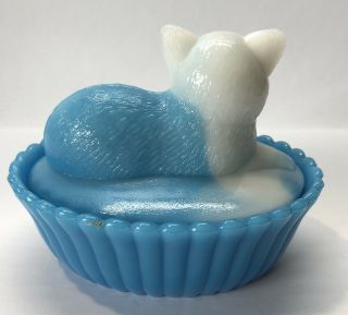 Vintage Westmoreland Milk Glass Blue White Cat Covered Candy Salt Butter Dish 2