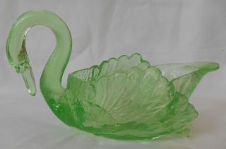 Vintage Cambridge Glass Large 9 - 1/2” Lime Green Vaseline Swan Candy Dish Bowl