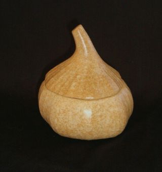 Pottery Craft USA Stoneware Garlic Bulb Shaped Pot Jar w Lid Apprx 5 1/2 