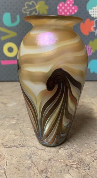 Robert Eickholt Signed Iridescent Art Glass Vase Pulled Feathers 2007 Stunning