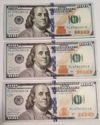 $100 One Hundred Dollar Bills,  2017a,  Sequential Serial Numbers: 3 Notes