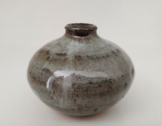 Vintage Signed Studio Art Pottery Stoneware Vase Vessel Weed Pot Earth Tones