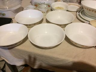 VINTAGE GOLDEN BUTTERFLY 5 SERVING BOWLS AND 1 XTRA LARGE BOWL 2