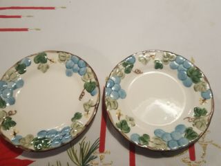 Set Of 2 Metlox Poppytrail Sculptured Grape 6 1/2 In.  Bread And Butter Plates
