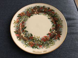 1981 Lenox Colonial Christmas Wreath Plate Virginia First Colony Pine Cones Ln