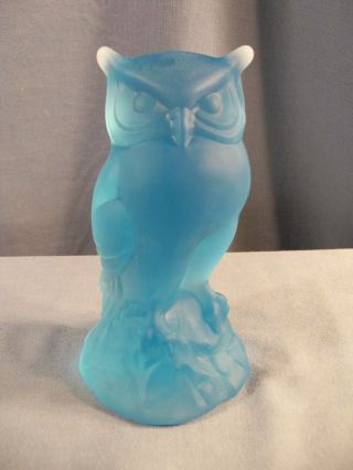 Fenton Satin Blue Opalescent Glass Owl Figurine 5 1/2 " Tall