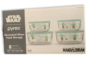 Pyrex Disney Star Wars The Child Baby Yoda 8 Piece Glass Food Storage Set