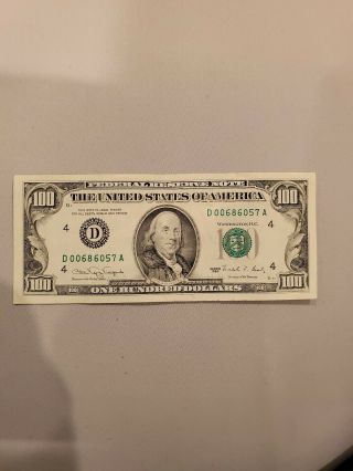 1990 (d) Federal Reserve Note One Hundred Dollar Bill $100.  00.  Low Serial