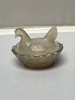 Boyd Art Glass Early Covered Chick Salt 88 Pebble Beige Made 9 - 11 - 1987