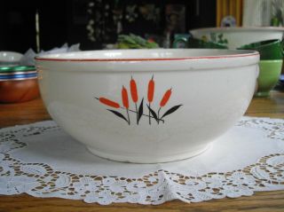 Vintage Universal Sears Oven Proof Cream Cattail 9 " Bowl