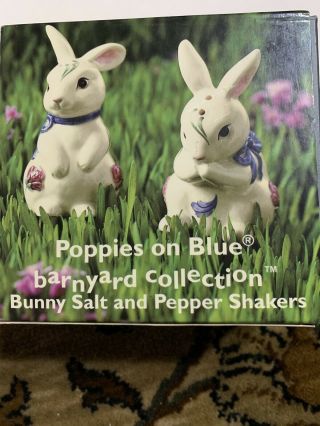 Adorable Lenox " Poppies Barnyard " On Blue Fine China Bunny Salt & Pepper Set