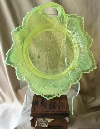 Fenton Glass " Vintage 1940s " Topaz/vaseline " Opalescent " Leaf " Handle " Cake Plate/tray