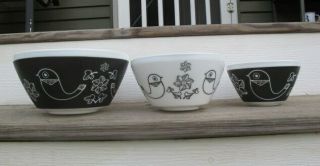 Vintage Charm Inspired By Pyrex,  Birds Of A Feather,  3 Bowl Set