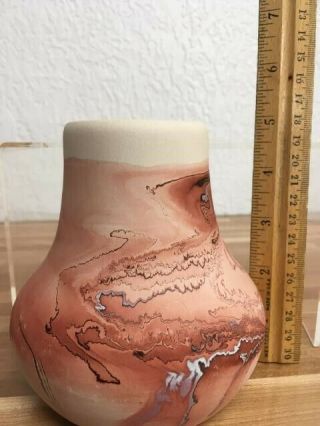 Vtg Nemadji Indian River Pottery Usa 5 " Tall - Vase Soft Earth Tones Swirl