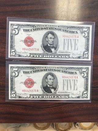 1928f $5 Pair Consecutive Sn Crisp Unc United States Notes