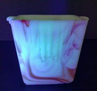4 1/2 " Akro Agate No 314 Narrow Ledge Vase Uv Glow Marbleized
